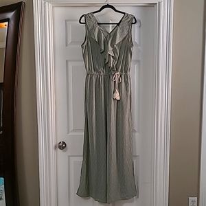 Gigio, Large, sleeveless green and white v neck jumpsuit